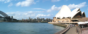 The opera Sydney House next to river